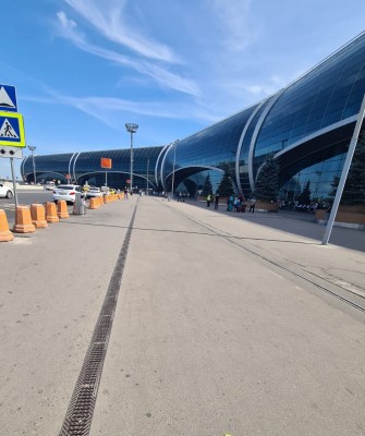 Поставка ливневых лотков и водоприемных решеток в Аэропорт Домодедово
